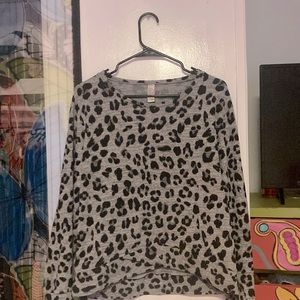 𝐈'𝐦 𝐒𝐞𝐥𝐥𝐢𝐧𝐠 𝐏𝐨𝐥𝐲𝐞𝐬𝐭𝐞𝐫 𝐂𝐡𝐞𝐞𝐭𝐚𝐡 𝐏𝐫𝐢𝐧𝐭 Shirt.